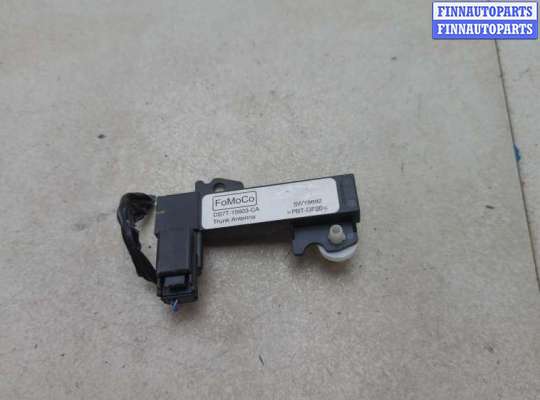 Антенна FO1996731 на Ford Fusion 2017-2020 USA