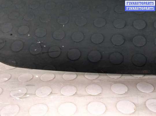 купить Стекло заднее на Toyota Yaris 2005-2011