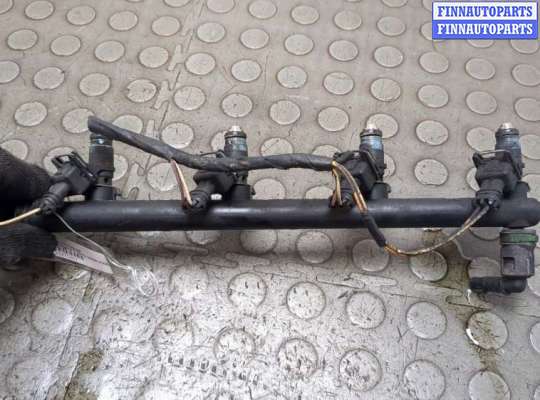 Купить Форсунка топливная на Renault Megane 2 2002-2009 Форсунка топливная RN1595296 на Renault Megane 2 2002-2009
