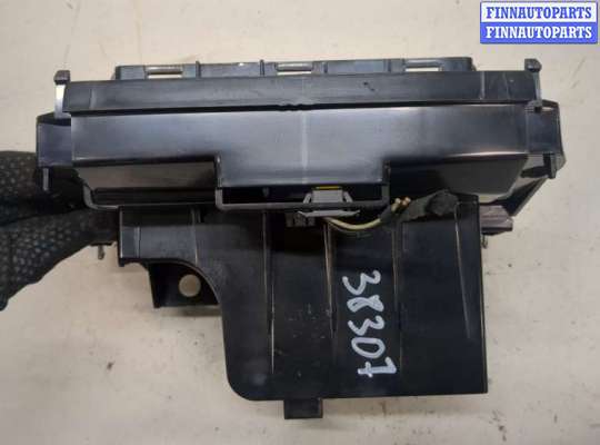 купить Кронштейн магнитолы на Opel Omega B 1994-2003