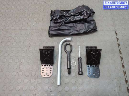 купить Набор инструментов штатный на Volkswagen Tiguan 2007-2011