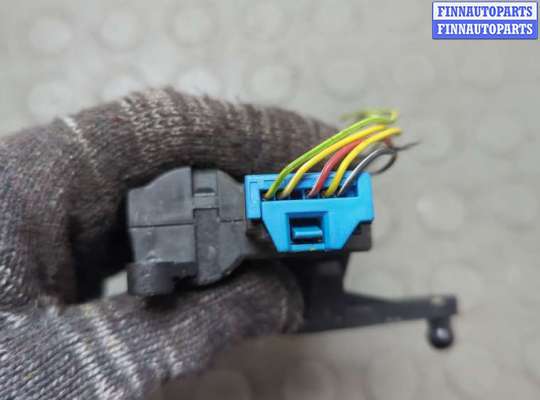 купить Электропривод заслонки отопителя на Volkswagen Touareg 2002-2007