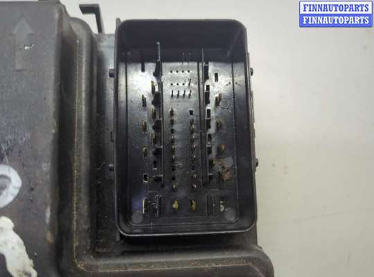 купить Блок предохранителей на Ford Edge 2015-2018