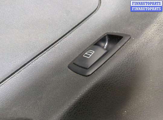 купить Дверная карта (Обшивка двери) на Mercedes ML W164 2005-2011