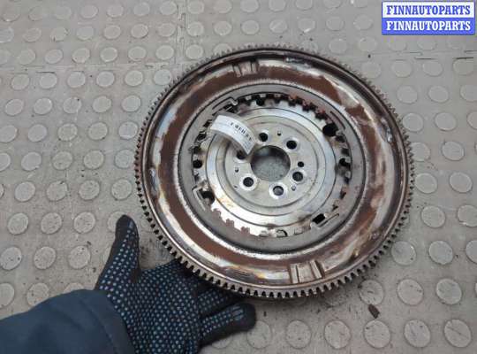 Маховик на Volkswagen Caddy III (2K)