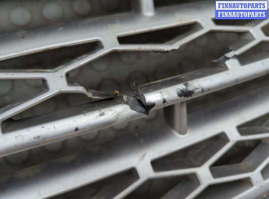 купить Решетка радиатора на Land Rover Freelander 2 2006-2014