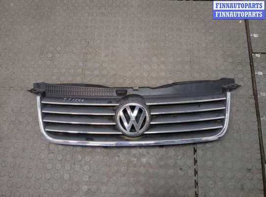 Решетка радиатора VG2573147 на Volkswagen Passat 5 2000-2005