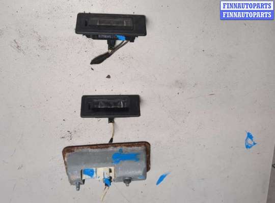 Кнопка открывания багажника с крышки VG2679411 на Volkswagen Caddy 2015-2020