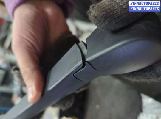 купить Щеткодержатель на Volkswagen Golf 6 2009-2012