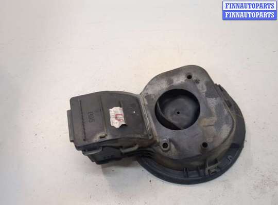 купить Лючок бензобака на Renault Megane 3 2009-2016