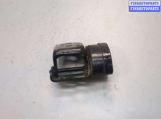 купить Петля двери на Renault Megane 2 2002-2009