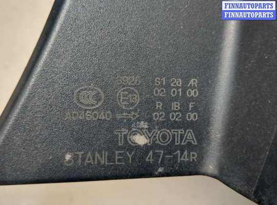 купить Фонарь (задний) на Toyota Prius 2003-2009
