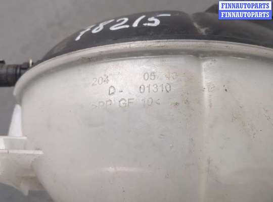 Бачок расширительный на Mercedes-Benz C (W204)