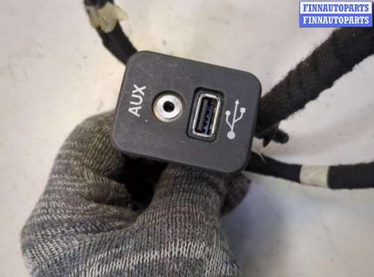 купить Разъем AUX/USB на Dodge Journey 2011-2020