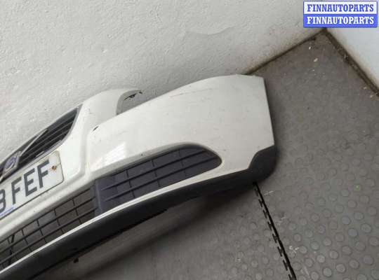 купить Решетка радиатора на Volvo S40 2004-2012