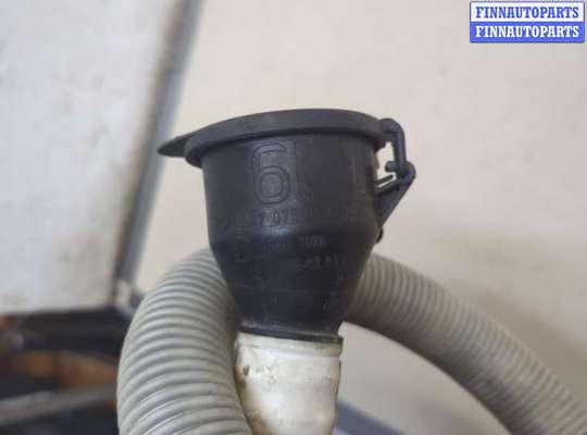 купить Горловина заливная бачка омывателя на BMW 3 E90, E91, E92, E93 2005-2012