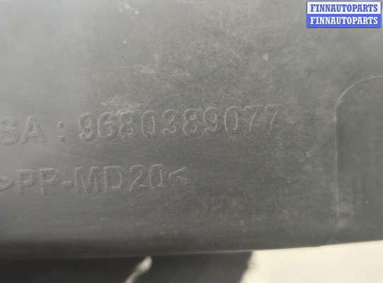 купить Рамка передняя (телевизор) на Peugeot 308 2007-2013