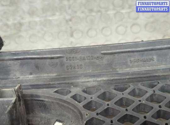 купить Решетка радиатора на Ford Fiesta 2001-2007