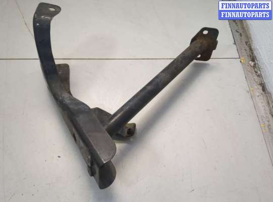 купить Кронштейн бампера на Infiniti QX56 2004-2010