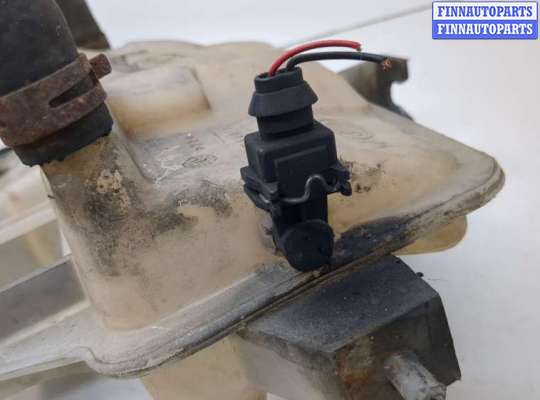 купить Бачок расширительный на Land Rover Discovery 3 2004-2009