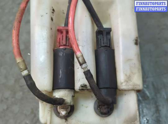 купить Бачок омывателя на Toyota Corolla E12 2001-2006