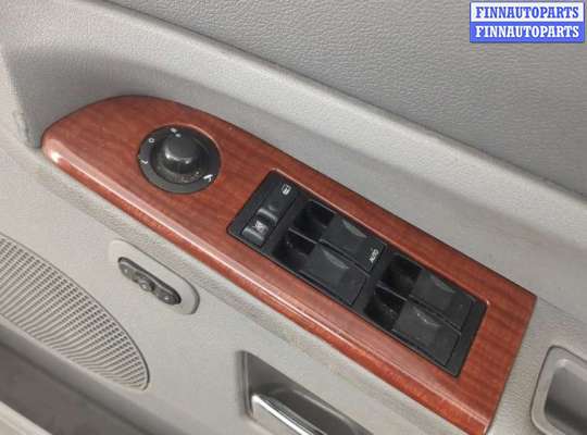 купить Дверь боковая (легковая) на Jeep Grand Cherokee 2004-2010