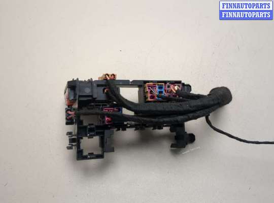 купить Блок реле на Audi Q7 2005-2015