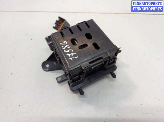 Блок предохранителей на Ford Explorer III (U152)