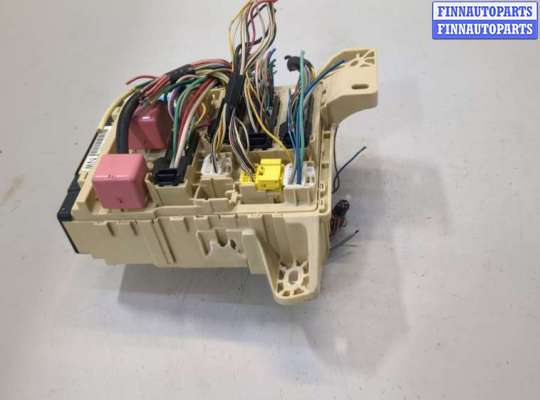 купить Блок предохранителей на Toyota Camry V40 2006-2011