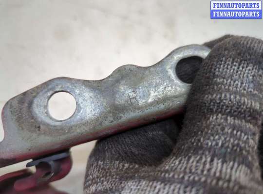 купить Петля капота на Toyota Corolla E12 2001-2006