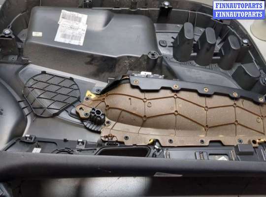 купить Дверная карта (Обшивка двери) на Peugeot 308 2013-2021