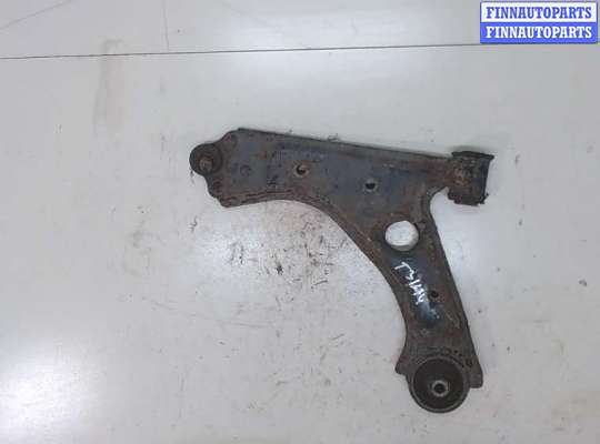 Рычаг подвески OP2238126 на Opel Corsa D 2006-2014