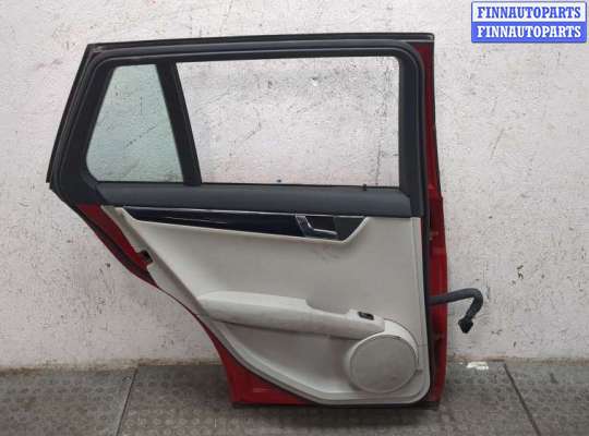 Стекло боковое двери на Mercedes-Benz C (W204)