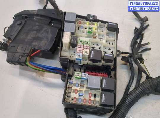 купить Блок предохранителей на Mazda Tribute 2007-2012