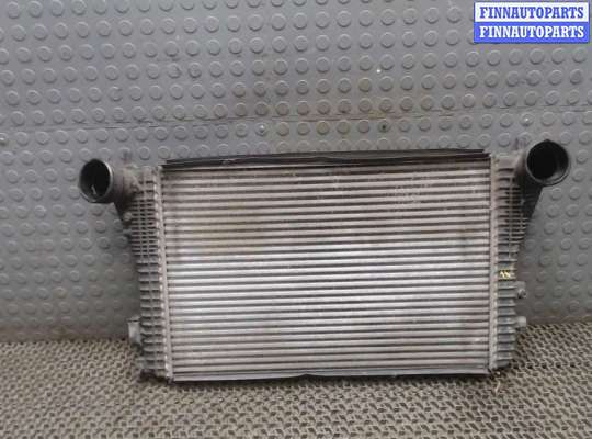 купить Радиатор интеркулера на Volkswagen Jetta 5 2004-2010