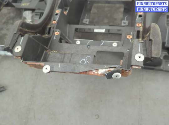 купить Панель передняя салона (торпедо) на Cadillac Escalade 3 2006-2014