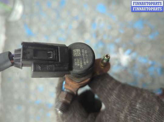 Форсунка топливная на Peugeot 508 I