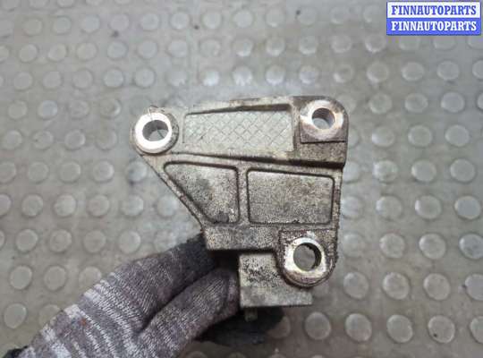 купить Кронштейн полуоси на Renault Scenic 2003-2009