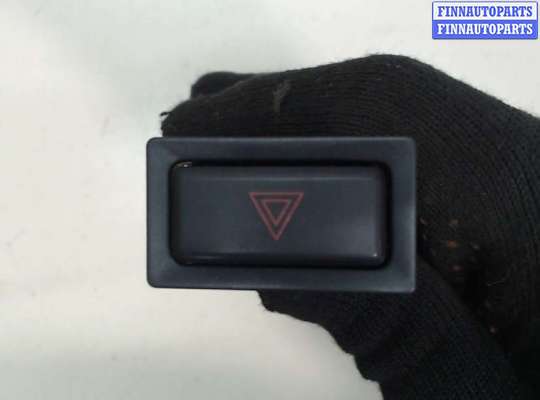 купить Кнопка аварийки на Toyota RAV 4 1994-2000