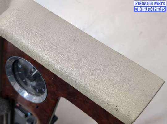 Часы на Cadillac Escalade II (GMT 800)