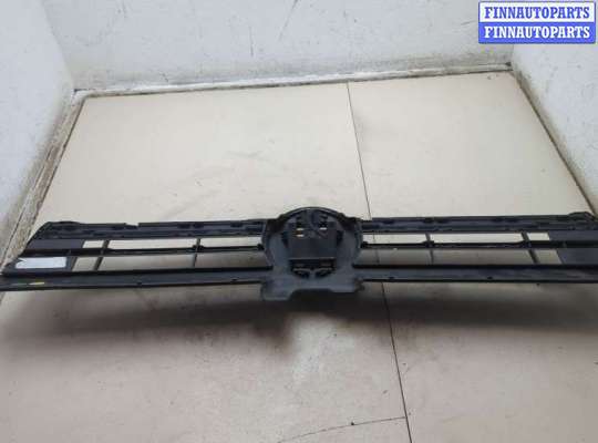 купить Решетка радиатора на Volkswagen Golf 7 2012-2020