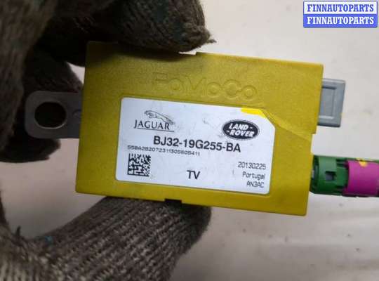 купить Усилитель антенны на Land Rover Range Rover 4 2012-2021