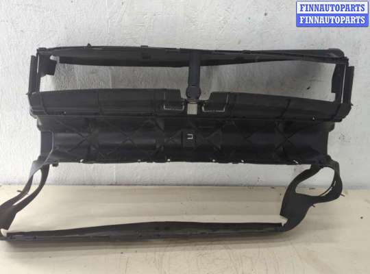 Воздухозаборник BM3668076 на BMW 7 F01 2008-2015