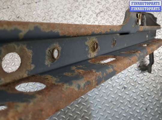 Балка под радиатор на Volkswagen Passat B3 (35i)