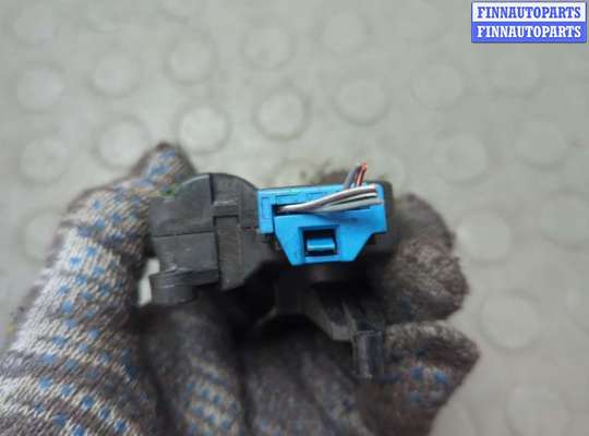 купить Электропривод заслонки отопителя на Volkswagen Touareg 2002-2007