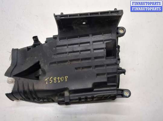 Корпус воздушного фильтра MB1689543 на Mercedes C W203 2000-2008