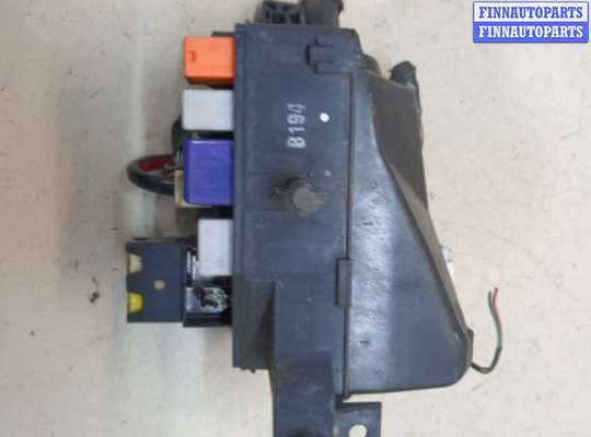 купить Блок предохранителей на Toyota Yaris 1999-2006