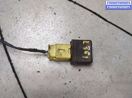 купить Датчик удара на Toyota 4 Runner 2003-2009