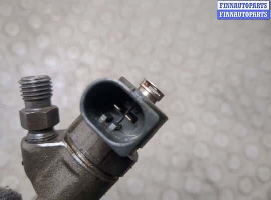 Форсунка топливная на Mercedes-Benz C (W203)