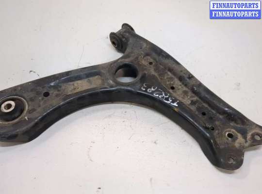 Рычаг подвески SK506379 на Skoda Fabia 2007-2014